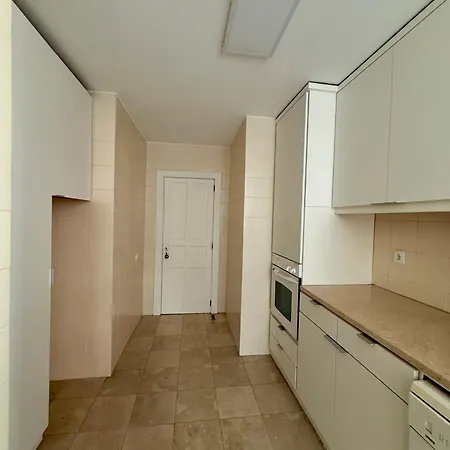 Alcantara 3 Sem Janelas Homestay Lisbon